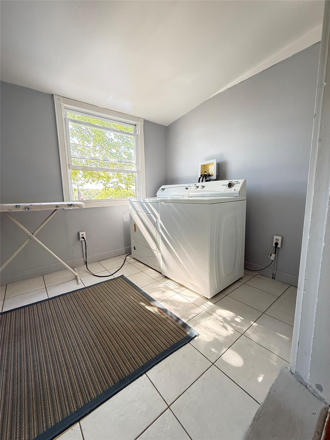 37 New Avenue, Yonkers, New York image 5