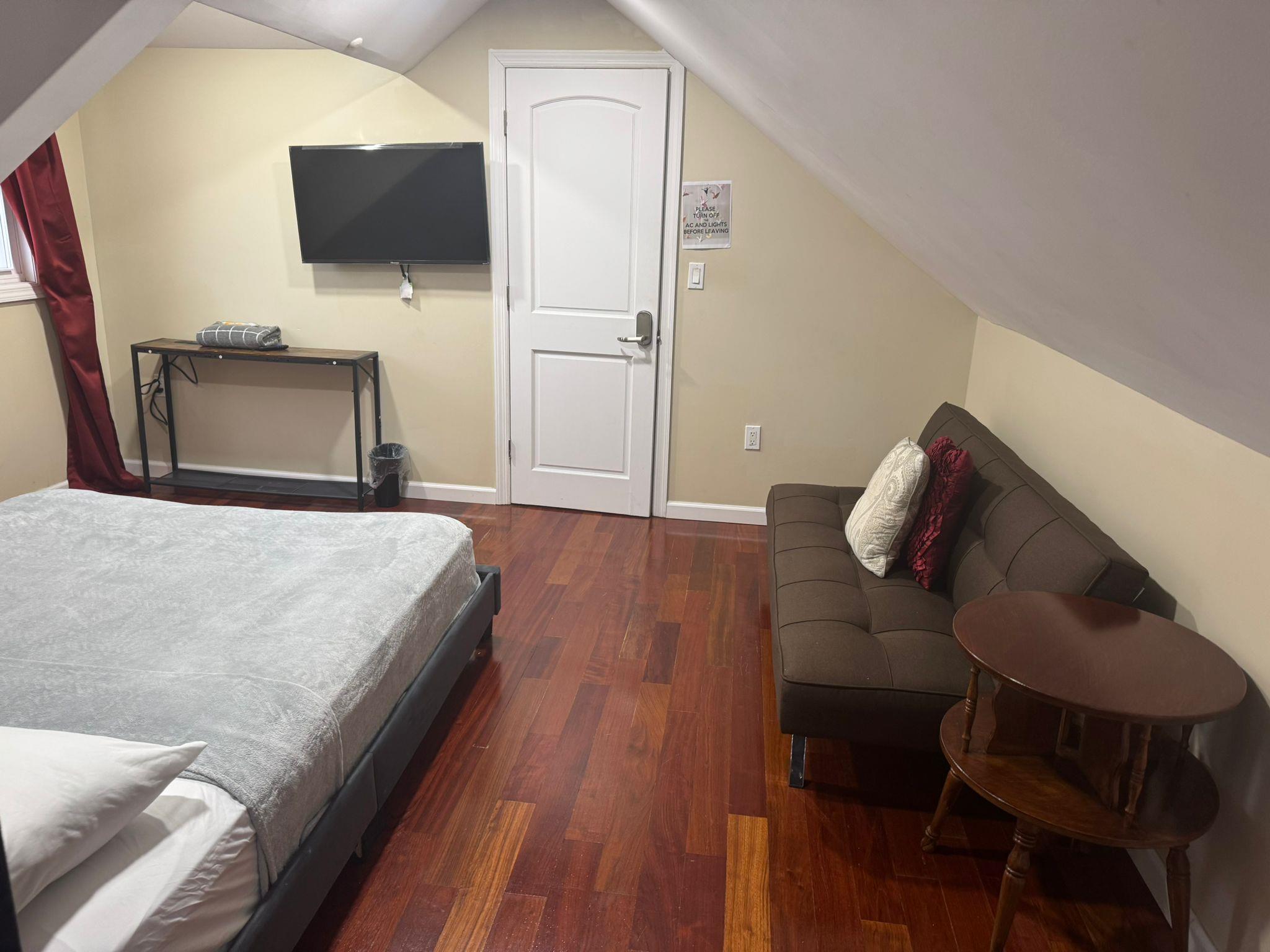 74 Locustwood Boulevard, Elmont, New York image 14