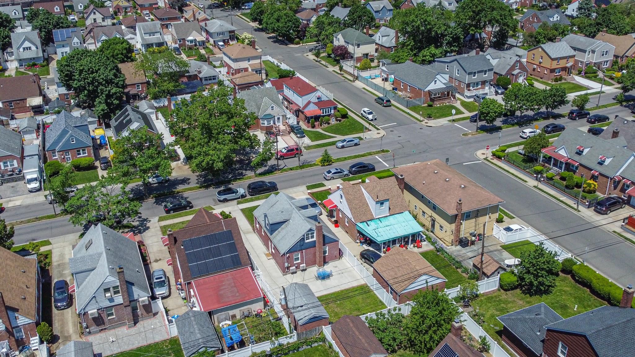 74 Locustwood Boulevard, Elmont, New York image 32