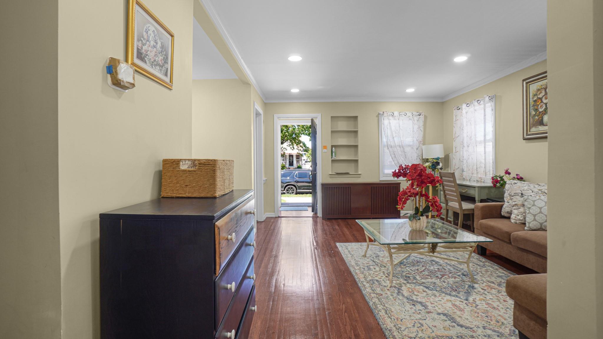 74 Locustwood Boulevard, Elmont, New York image 6