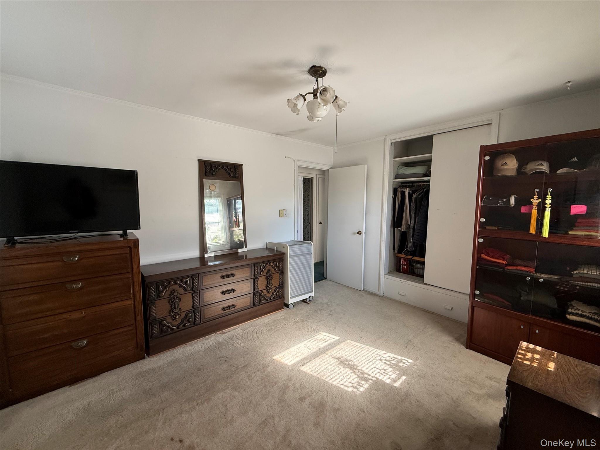 2582 Oceanside Road