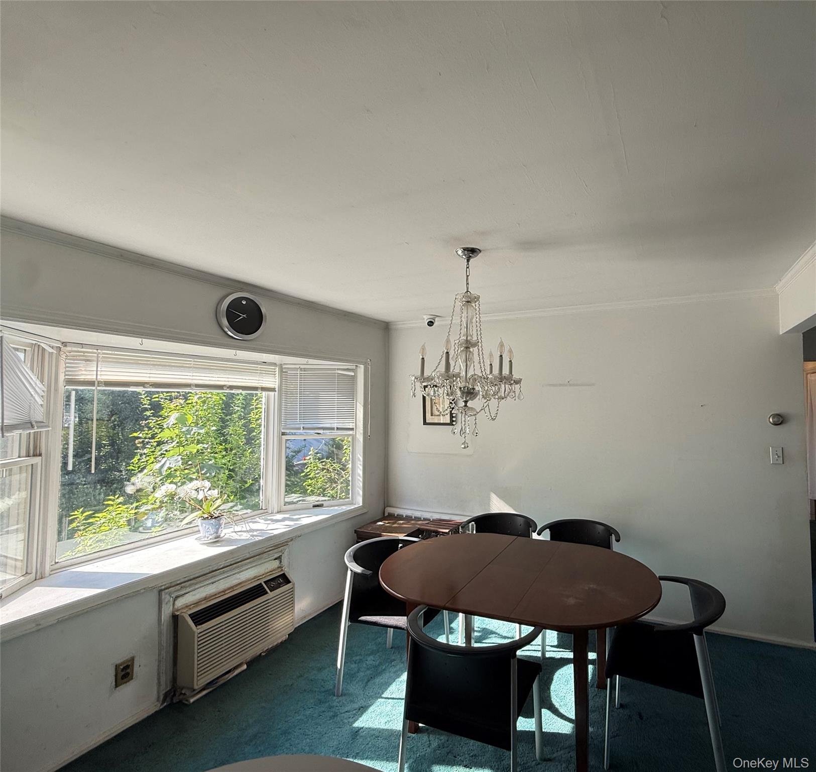 2582 Oceanside Road