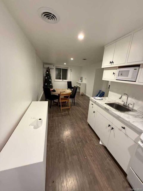 Photo of Hampton Bays, NY 11946 (MLS # 929596)