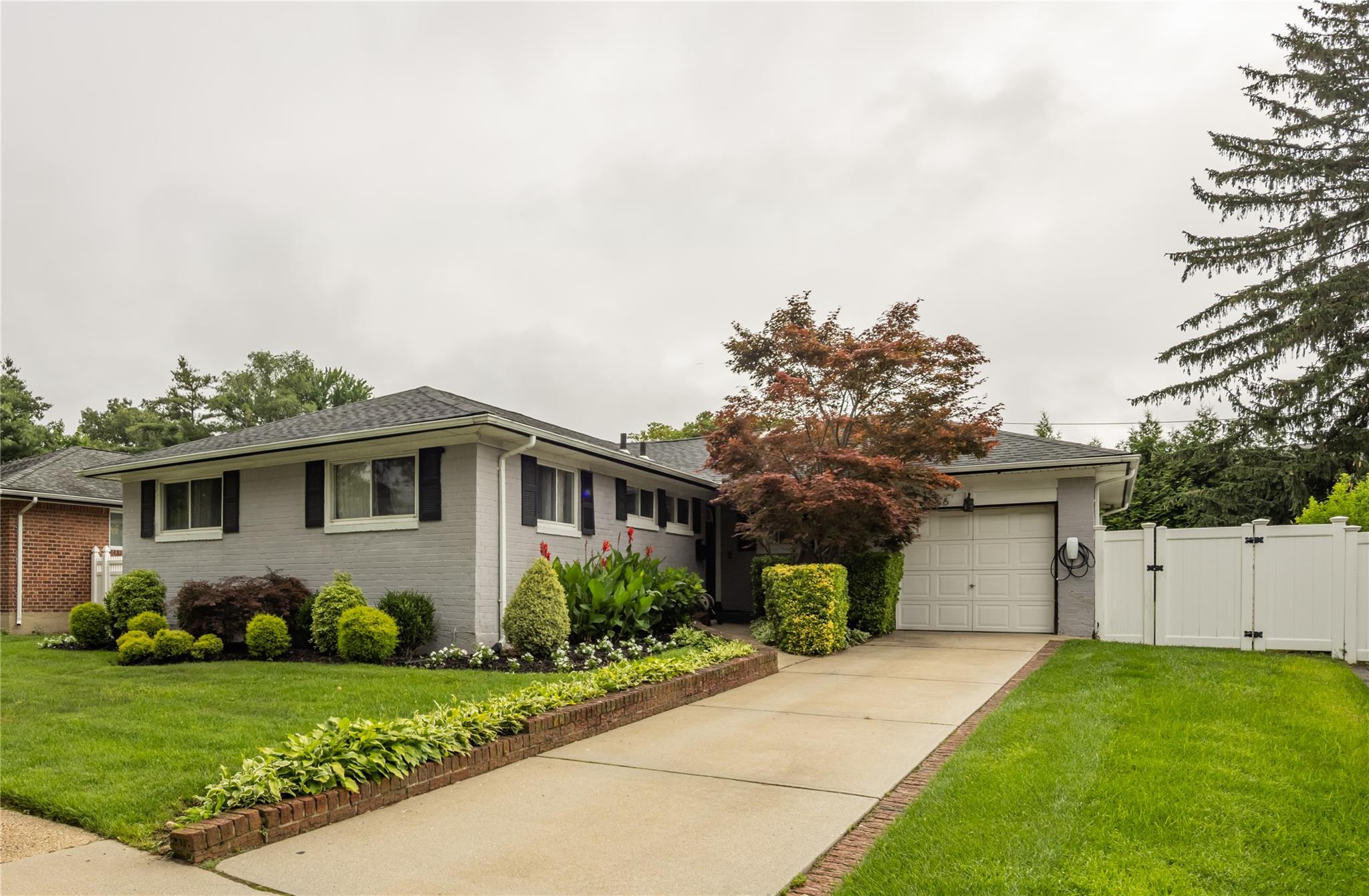 66 Central Park Road