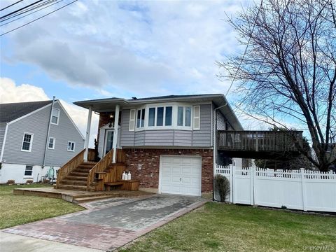 Photo of 4081 Massachusetts Avenue, Island Park, NY 11558 (MLS # 920538)