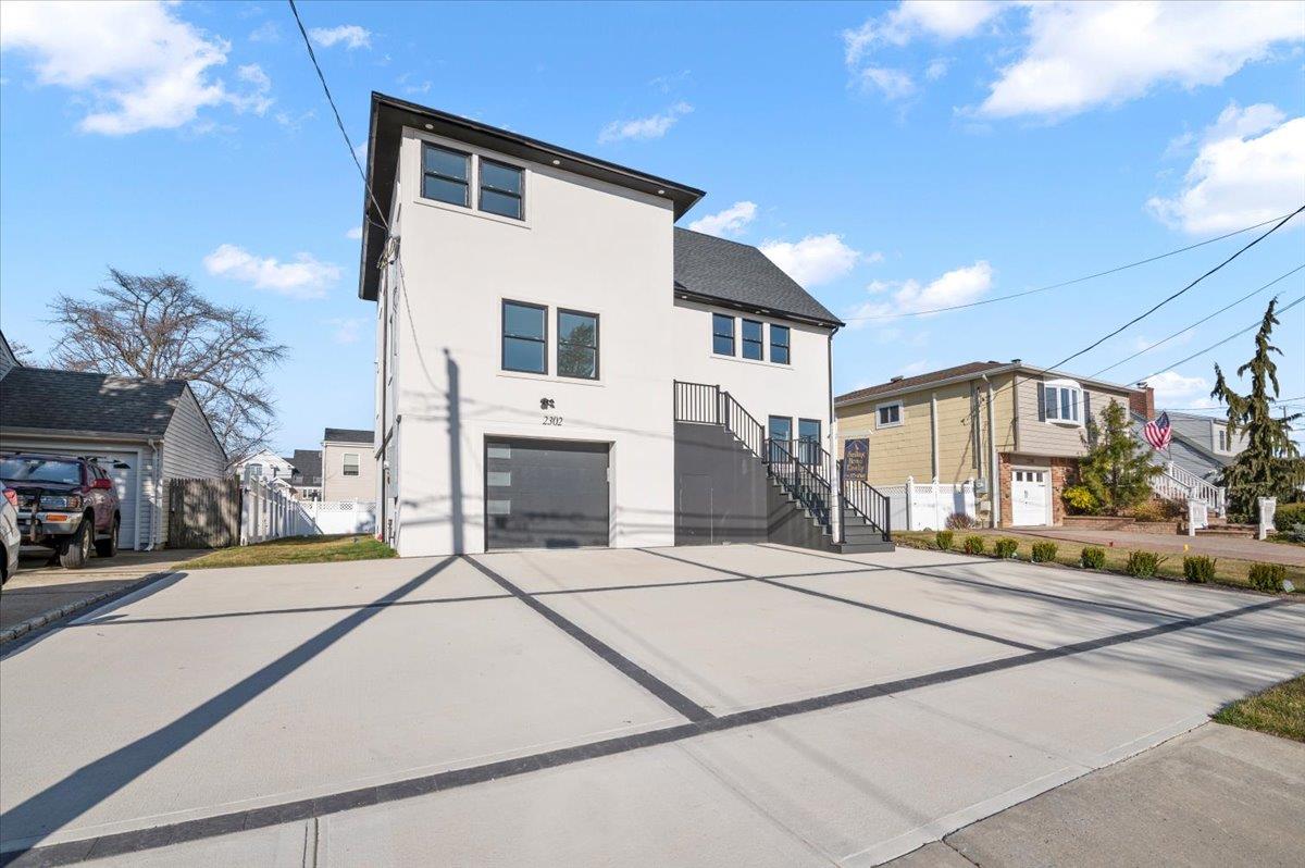 2302 Hampton Avenue, Seaford, New York image 3