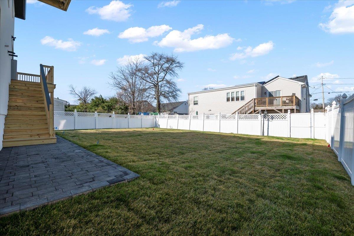 2302 Hampton Avenue, Seaford, New York image 33