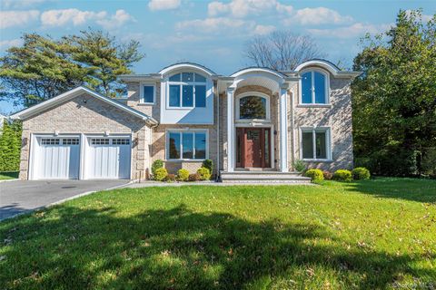 15 Grenfell Drive Great Neck NY 11020