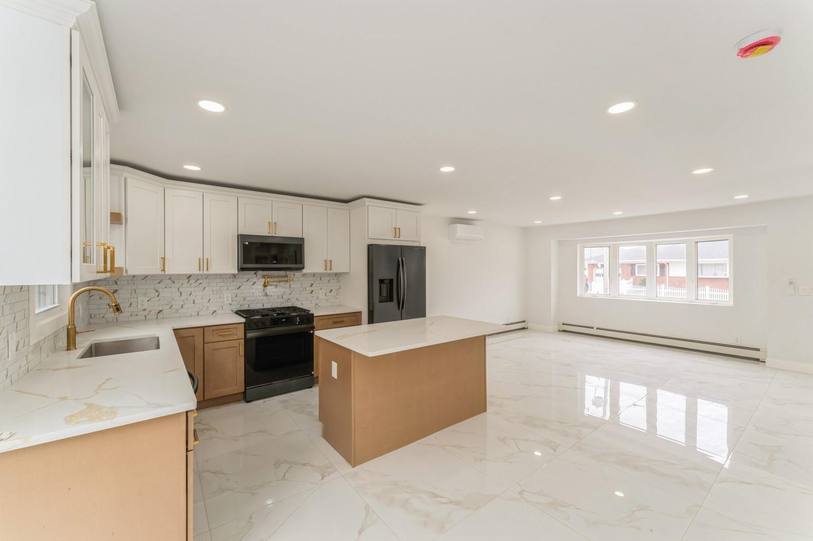 506 N Hopatcong Avenue, West Hempstead, New York image 7