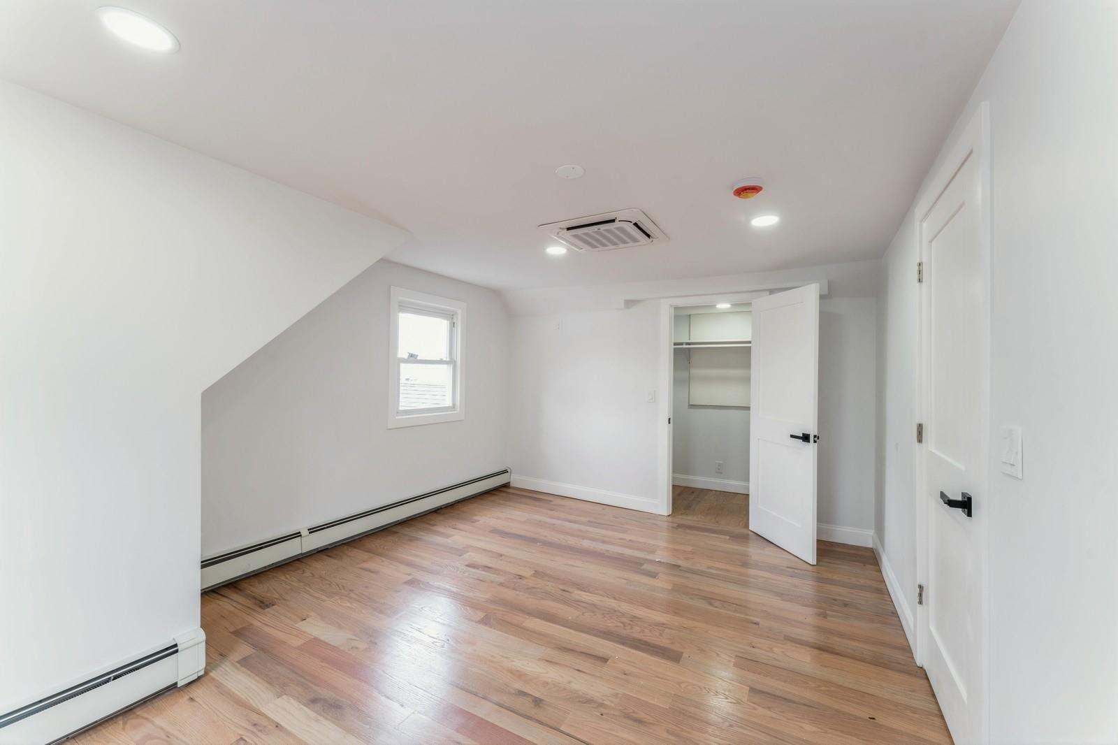 506 N Hopatcong Avenue, West Hempstead, New York image 14