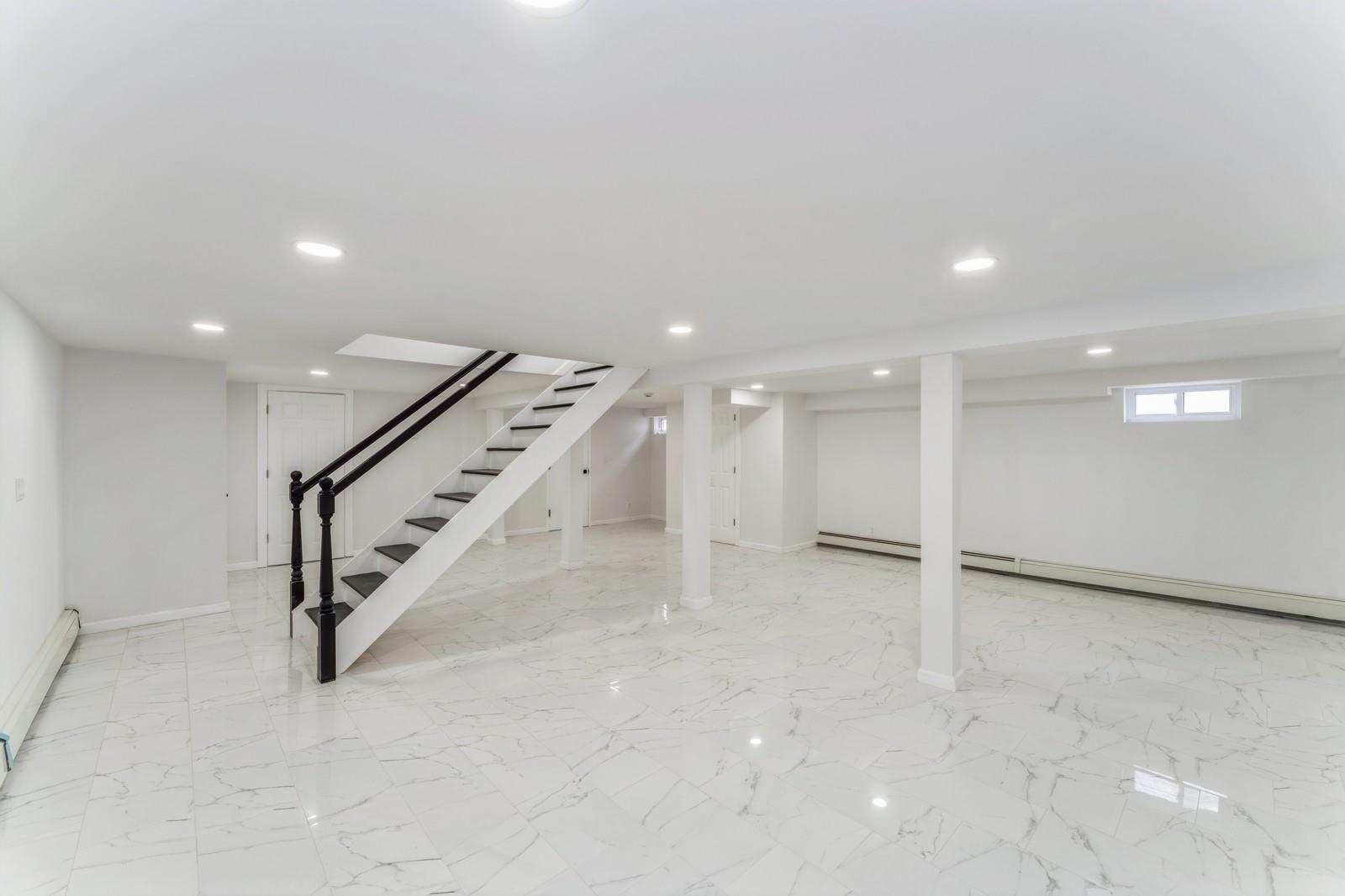 506 N Hopatcong Avenue, West Hempstead, New York image 11