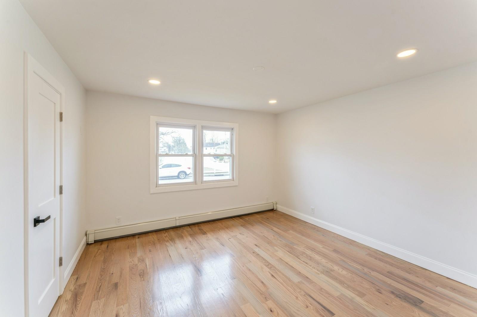 506 N Hopatcong Avenue, West Hempstead, New York image 9