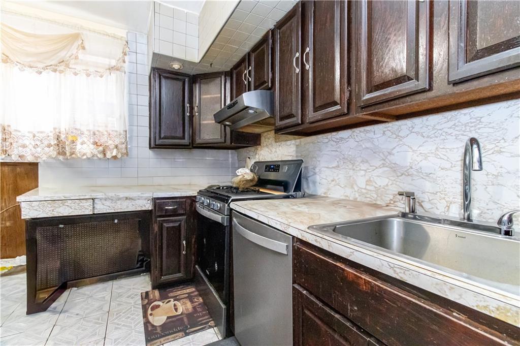 1540 E 45th Street, Brooklyn, New York image 9