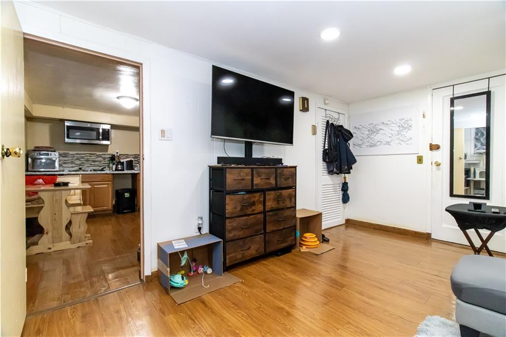1540 E 45th Street, Brooklyn, New York image 23