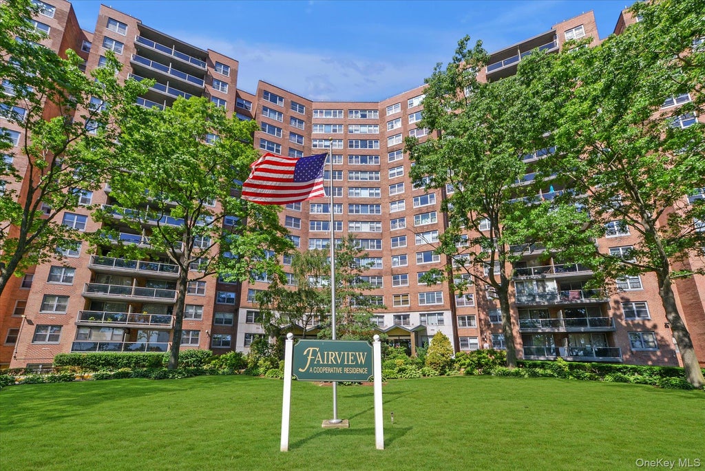Photo of 61-20 Grand Central Parkway #C303, Forest Hills, NY 11375 (MLS # 1052628)