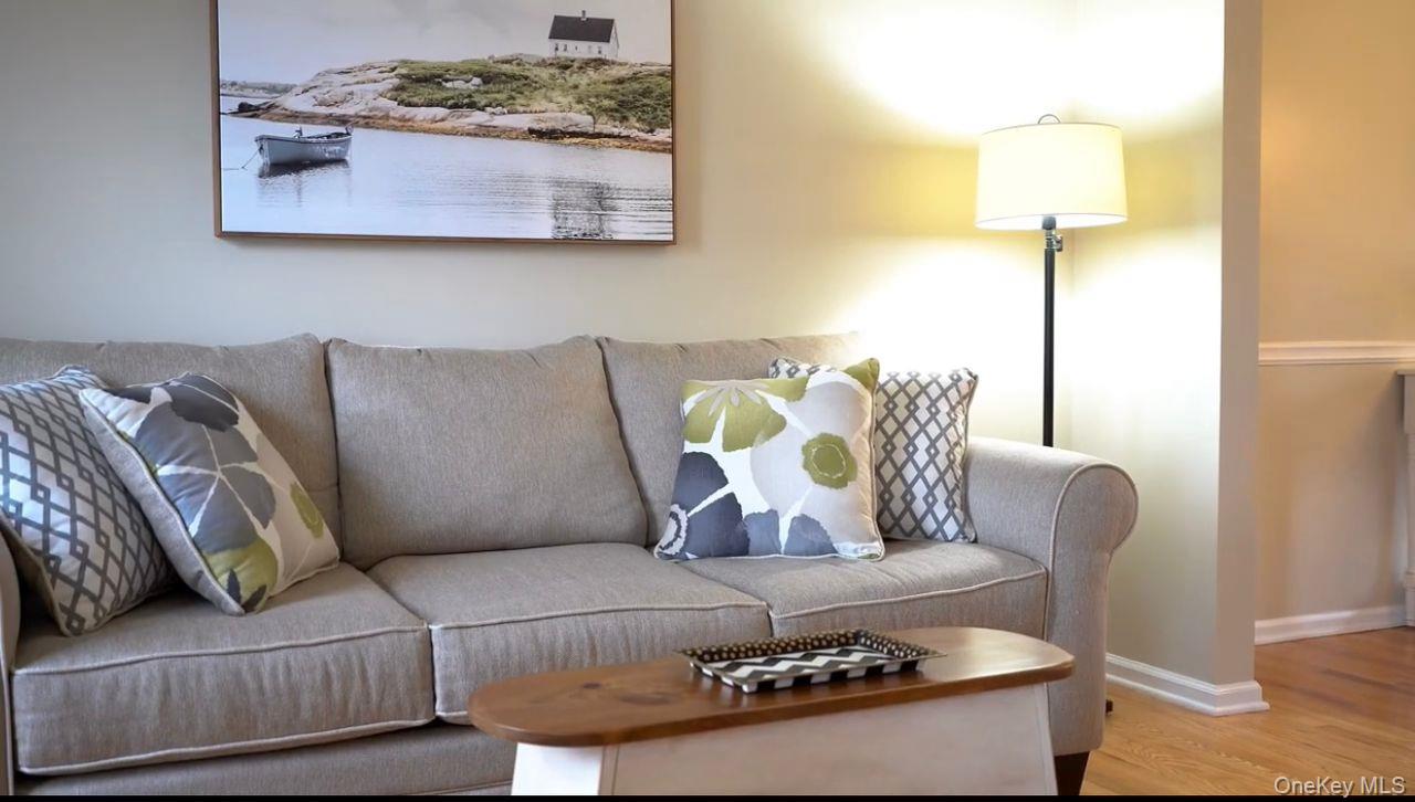 1 Shadow Vale Shadow Vale Dr, Drive