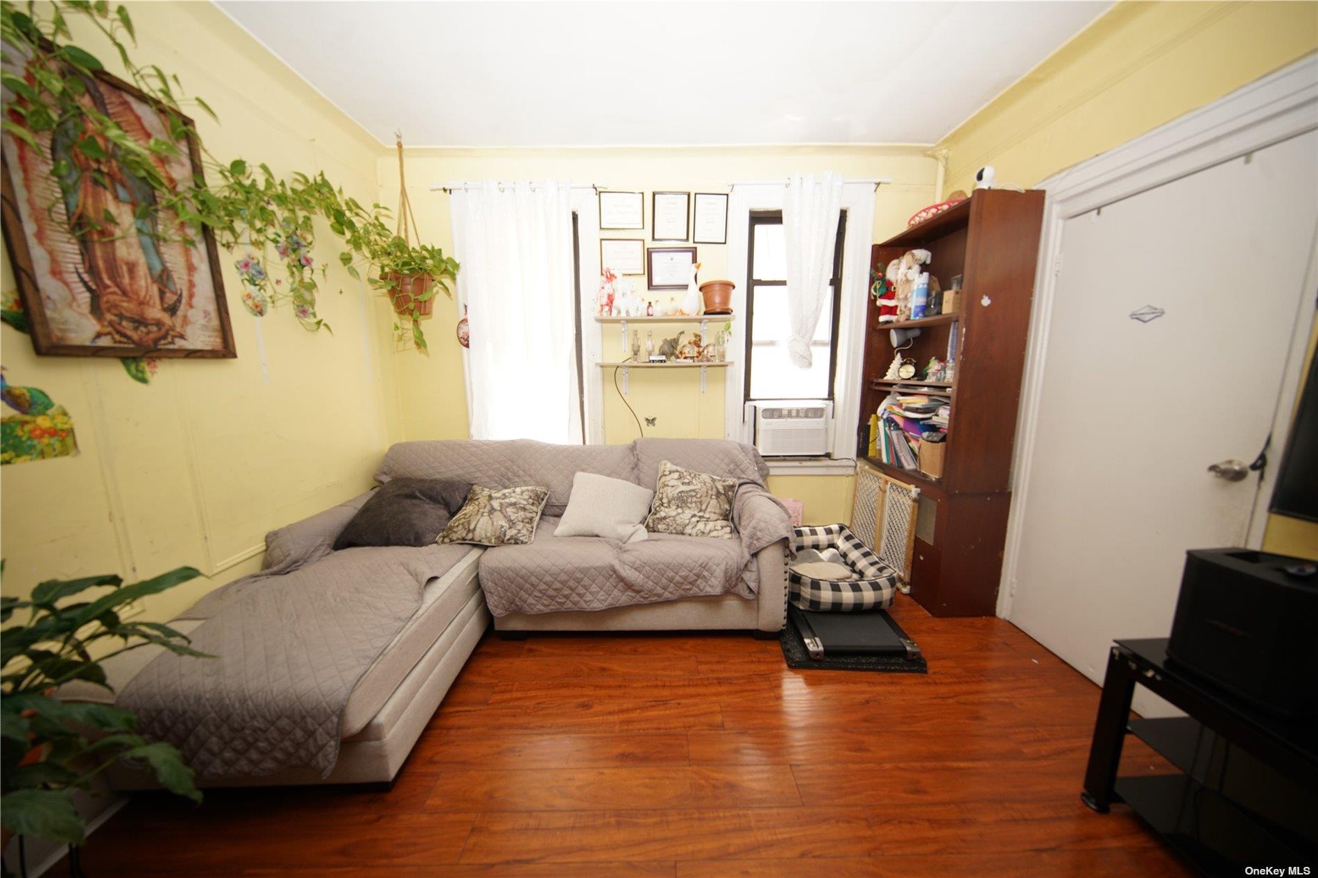 40-45 99th Street