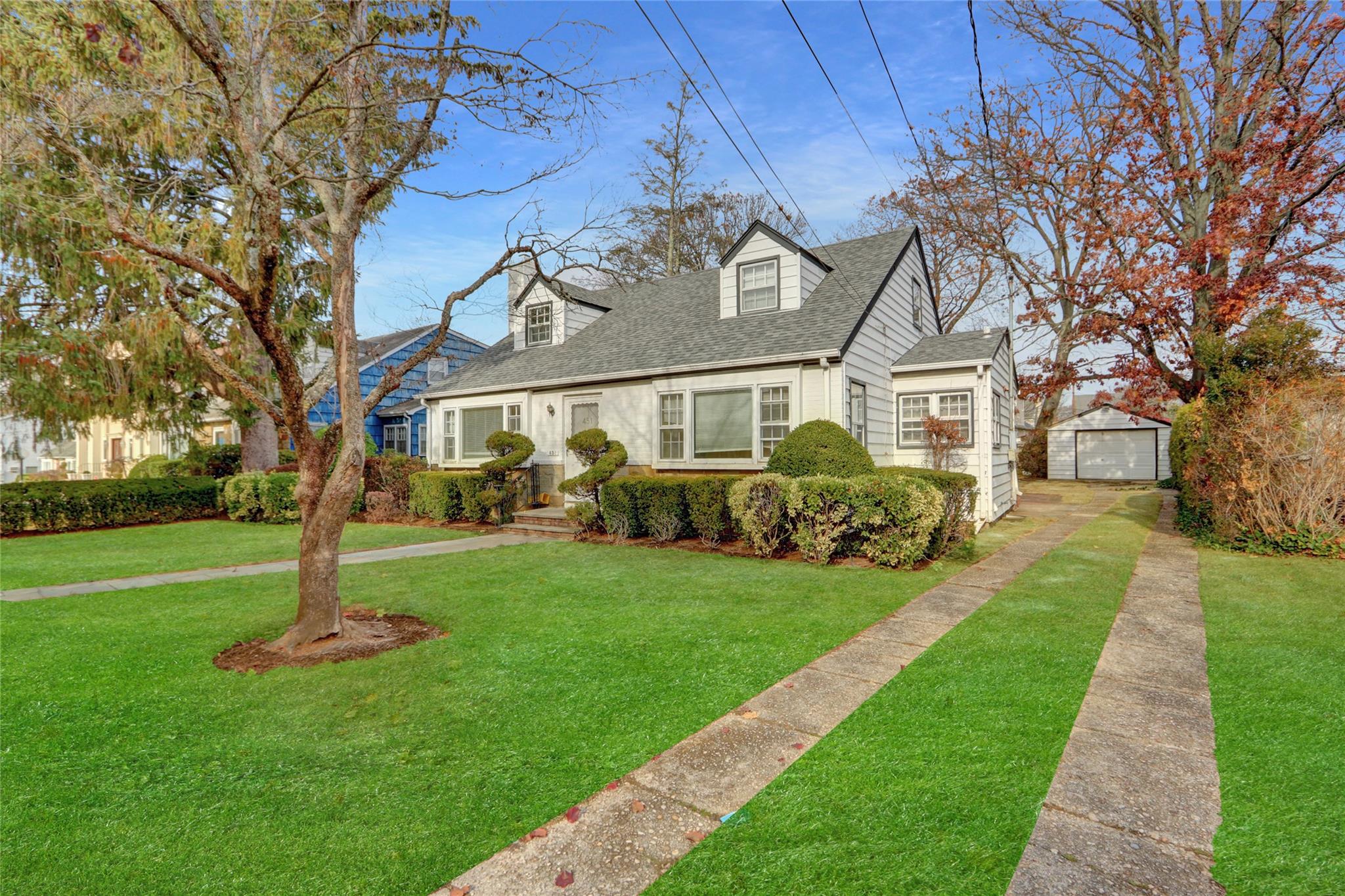 451 Walton Street, West Hempstead, New York image 2