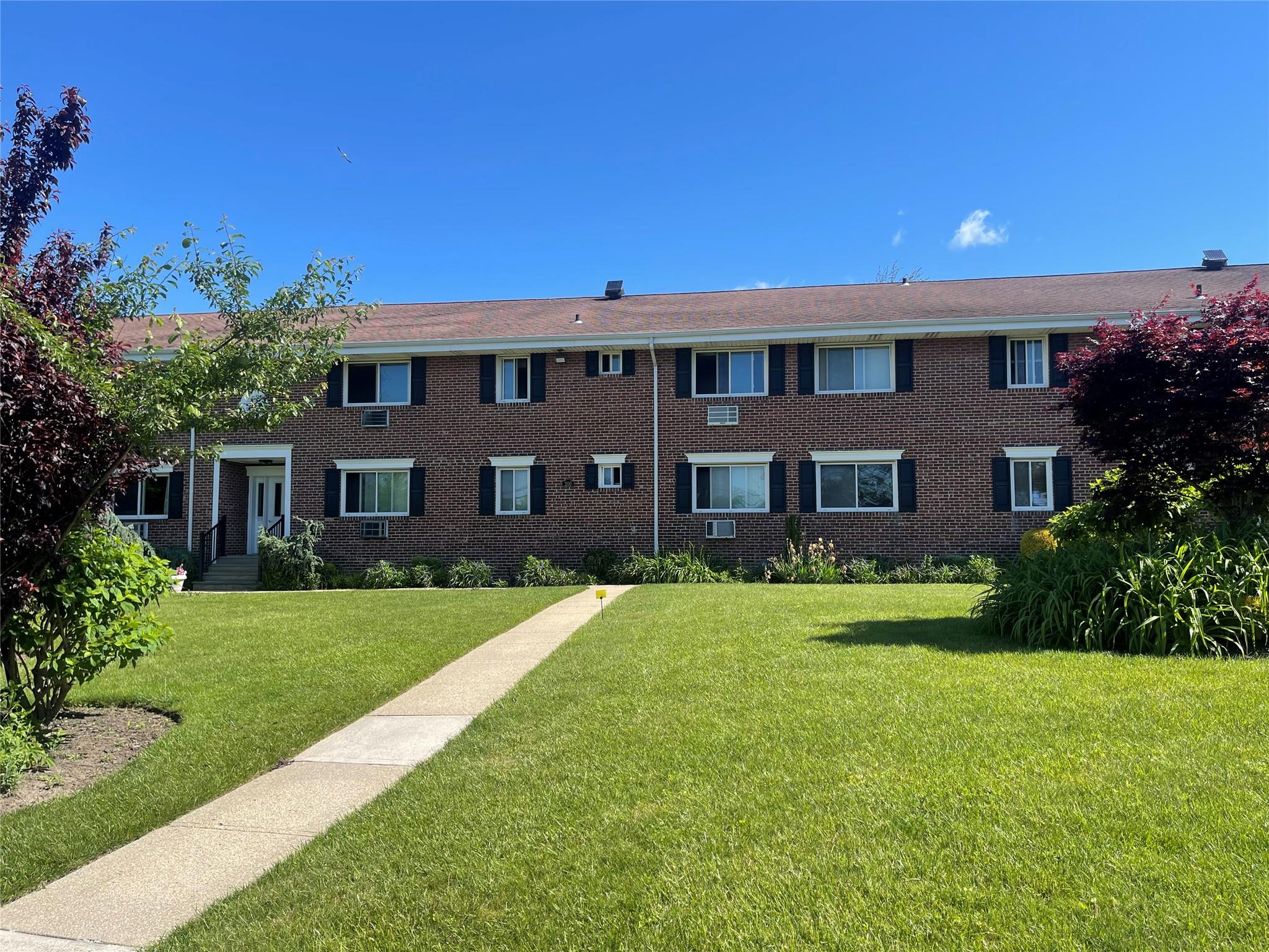 200 Merrick Road #Q, Amityville, New York image 1