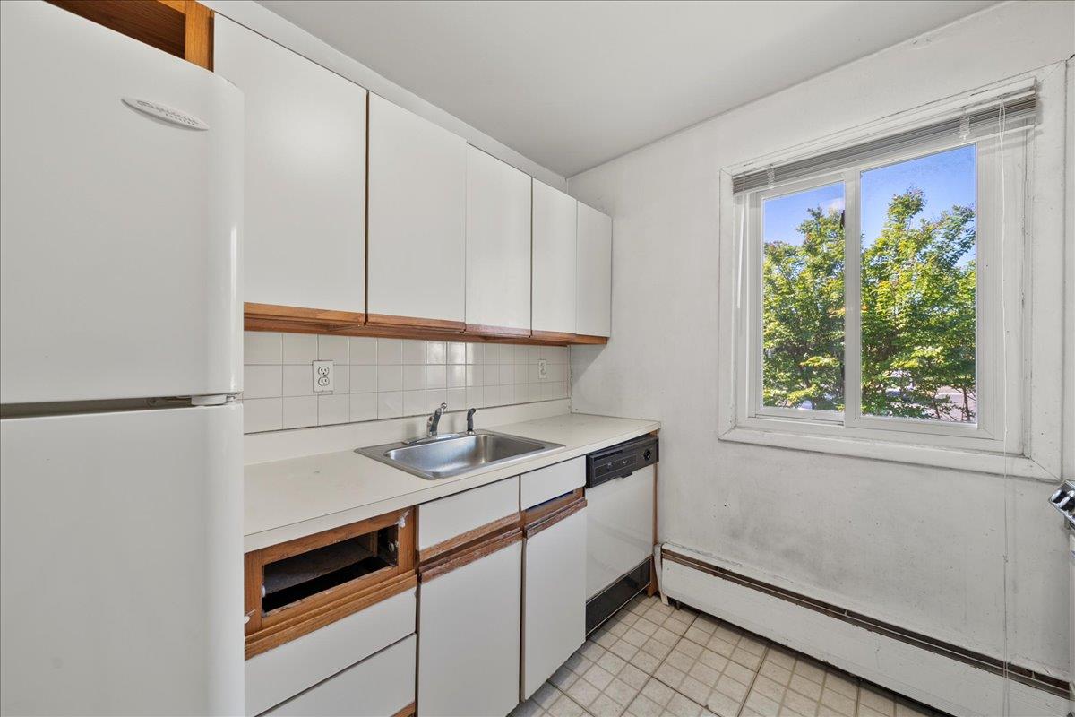 200 Merrick Road #Q, Amityville, New York image 13