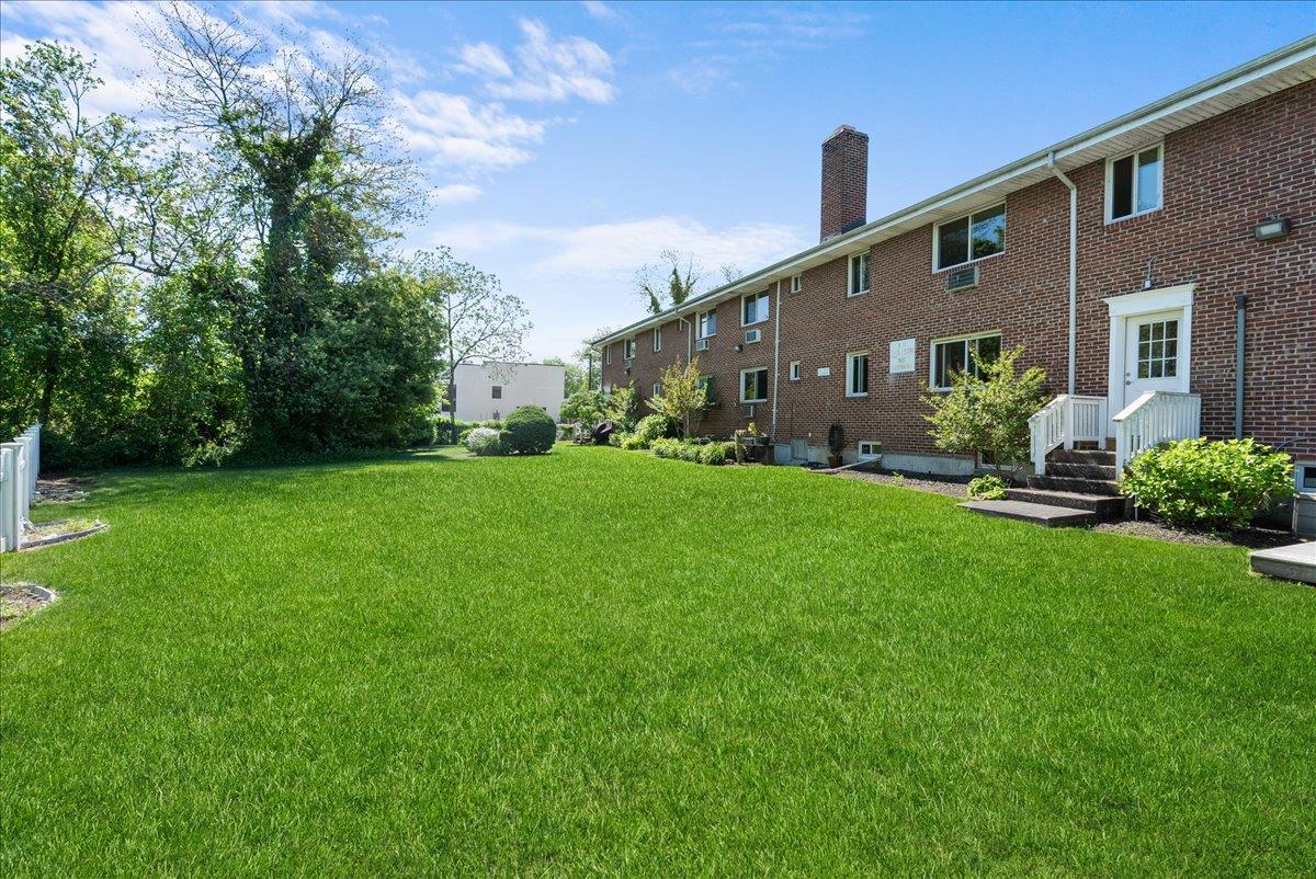 200 Merrick Road #Q, Amityville, New York image 27
