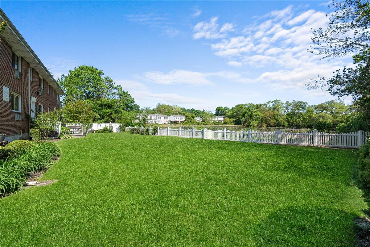 200 Merrick Road #Q, Amityville, New York image 24