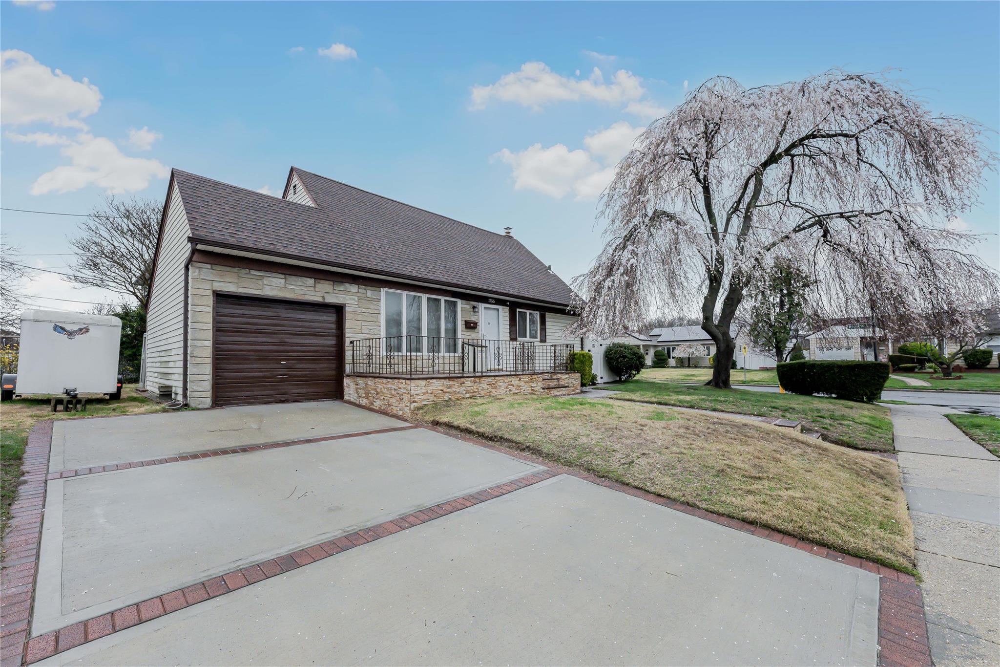 1755 Meadow Lane, East Meadow, New York image 3