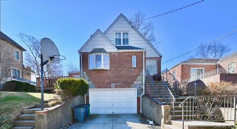 18432 Cambridge Road Jamaica Estates NY 11432