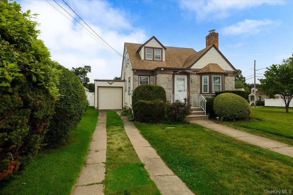 Photo of 1503 Paul Street, Baldwin, NY 11510 (MLS # 1026758)