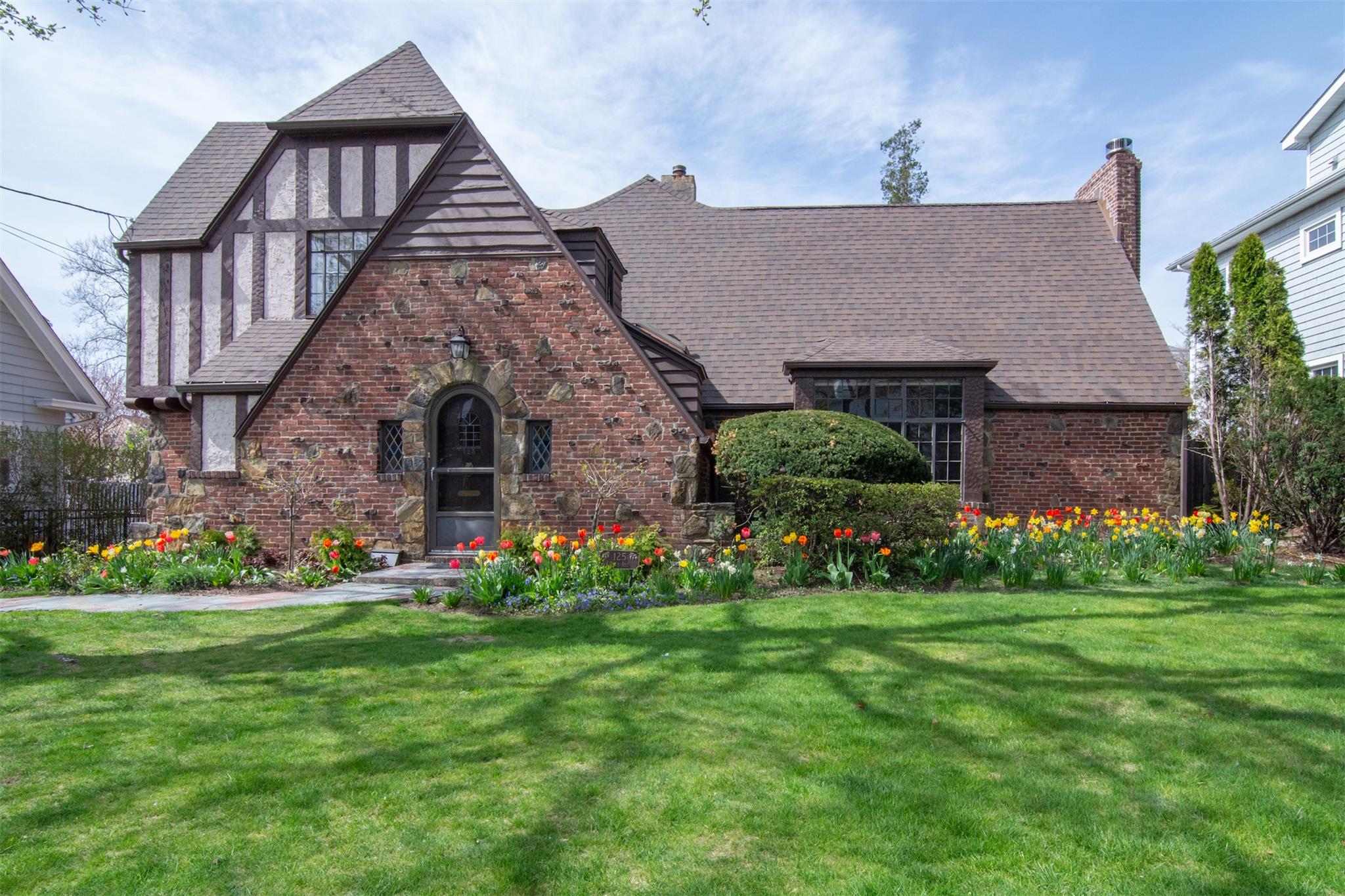 125 Reed Avenue, Pelham, New York image 2