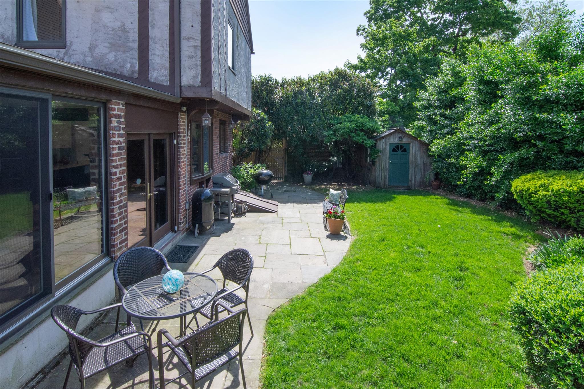 125 Reed Avenue, Pelham, New York image 34