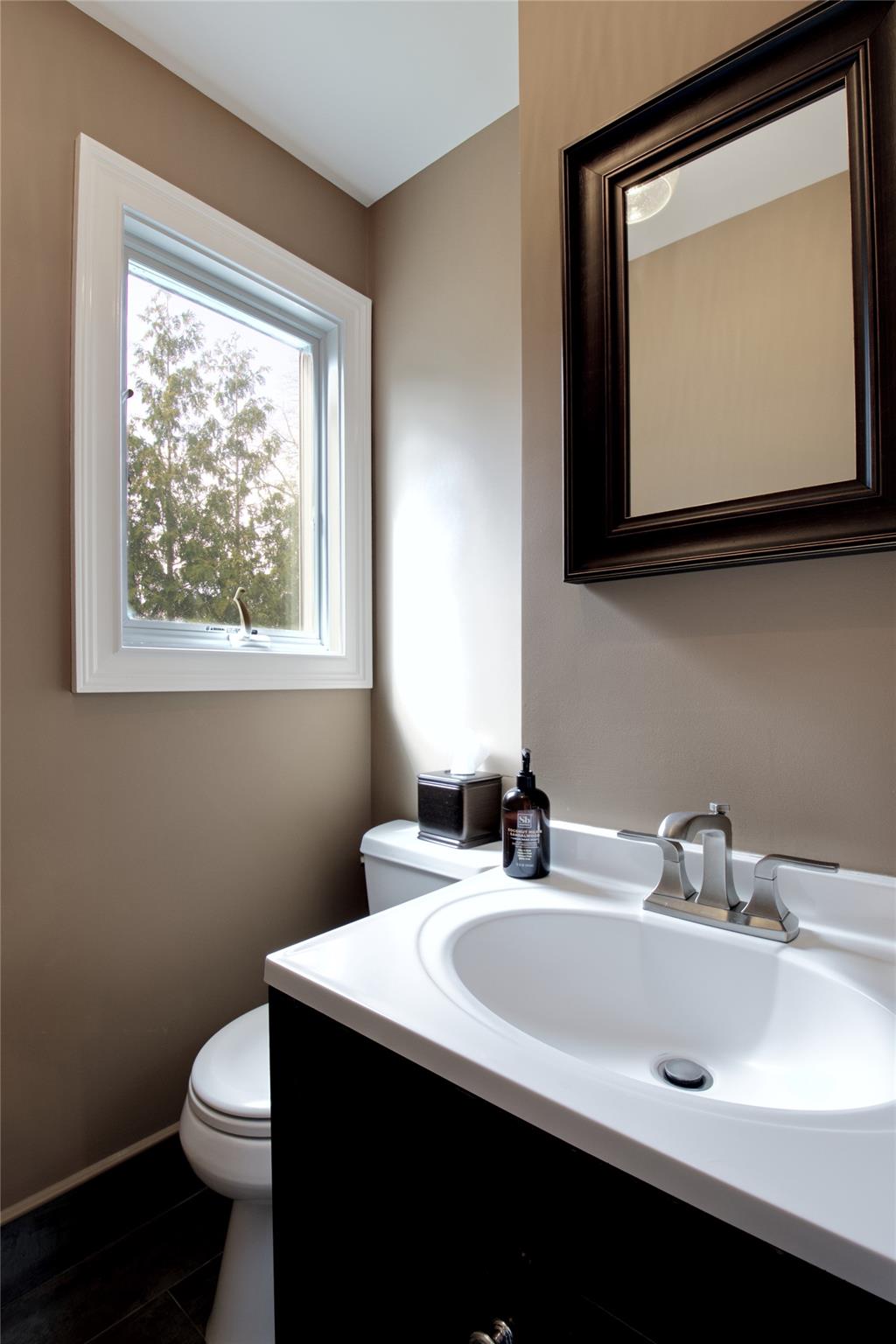 1 N Bayview Avenue, Port Washington, New York image 40