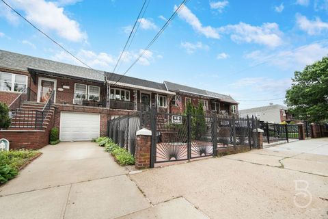 20-21 48th Street Astoria NY 11105
