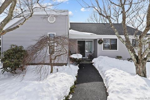 Condo For Sale - 78 Heritage Hills #A<br/> Somers, NY 10589