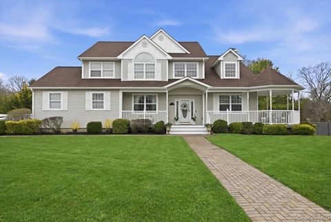 5 Landings Lane East Patchogue NY 11772