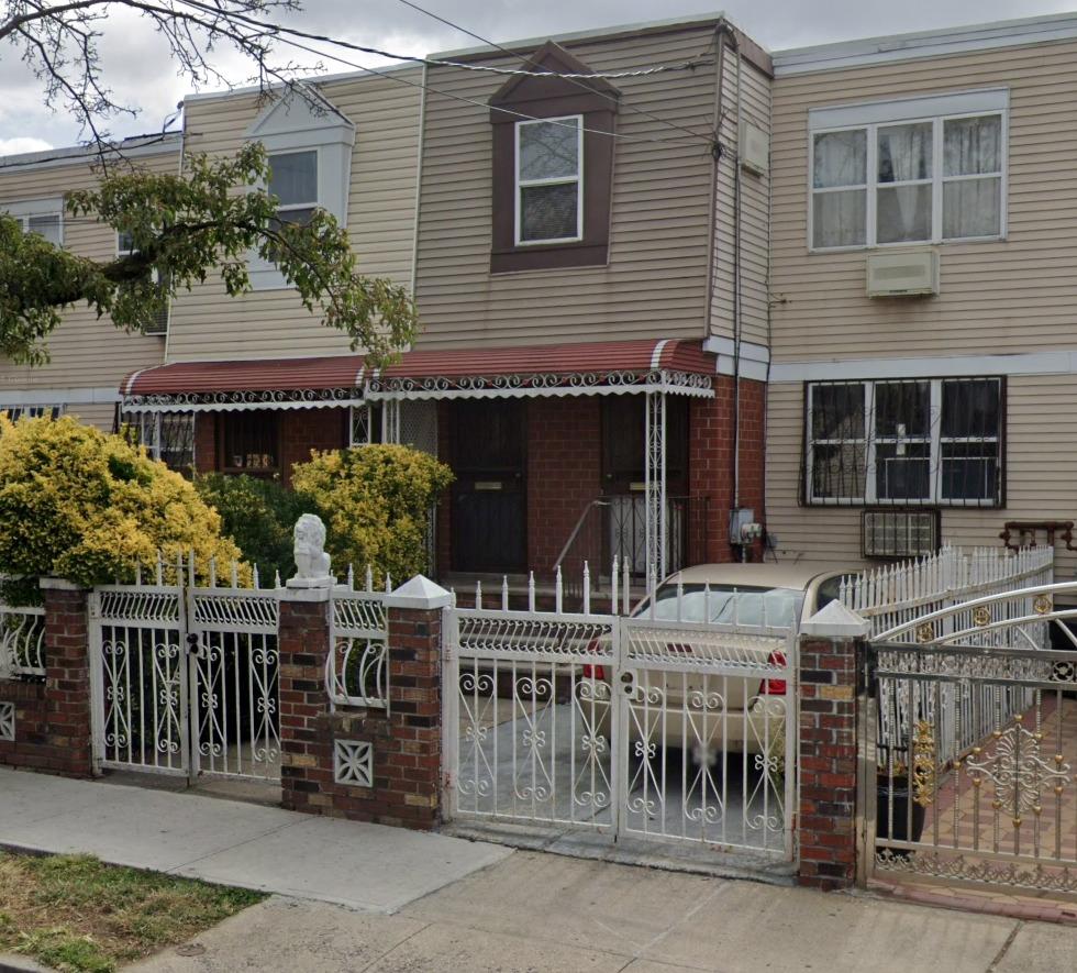 107th Avenue, Jamaica, Queens, NY - 5 Bedrooms  
3 Bathrooms - 