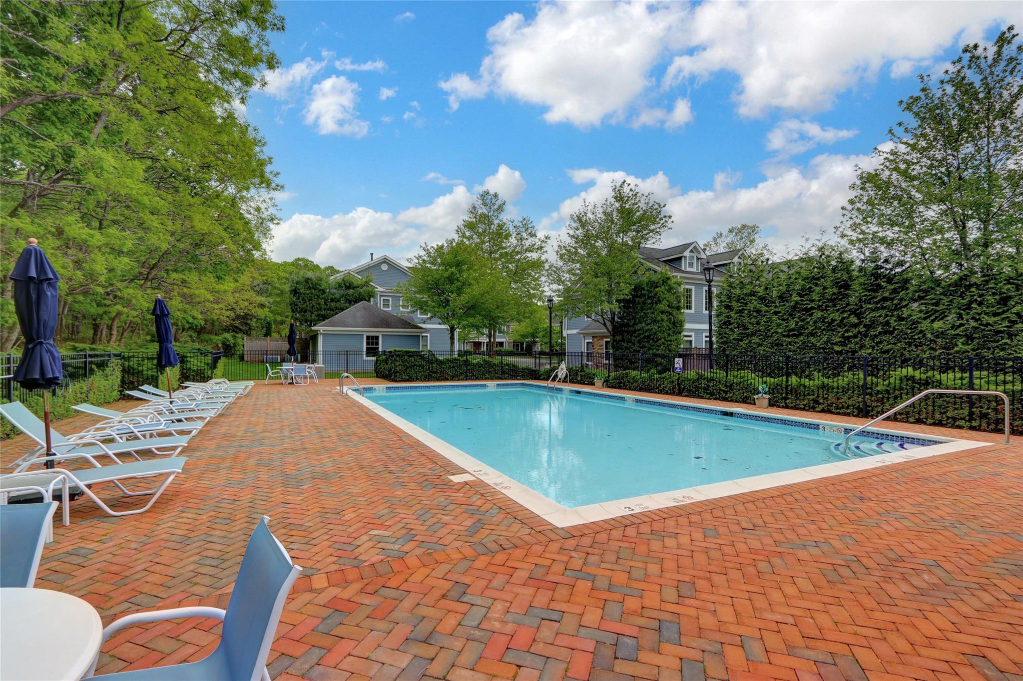 20 Gianna Court #20, Southampton, New York image 29