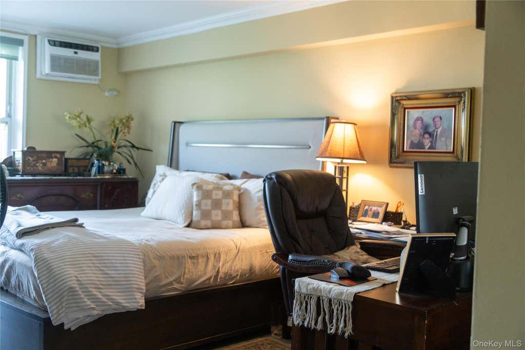 Photo of 144-70 41st Avenue #3H, Flushing, NY 11355 (MLS # 1028719)