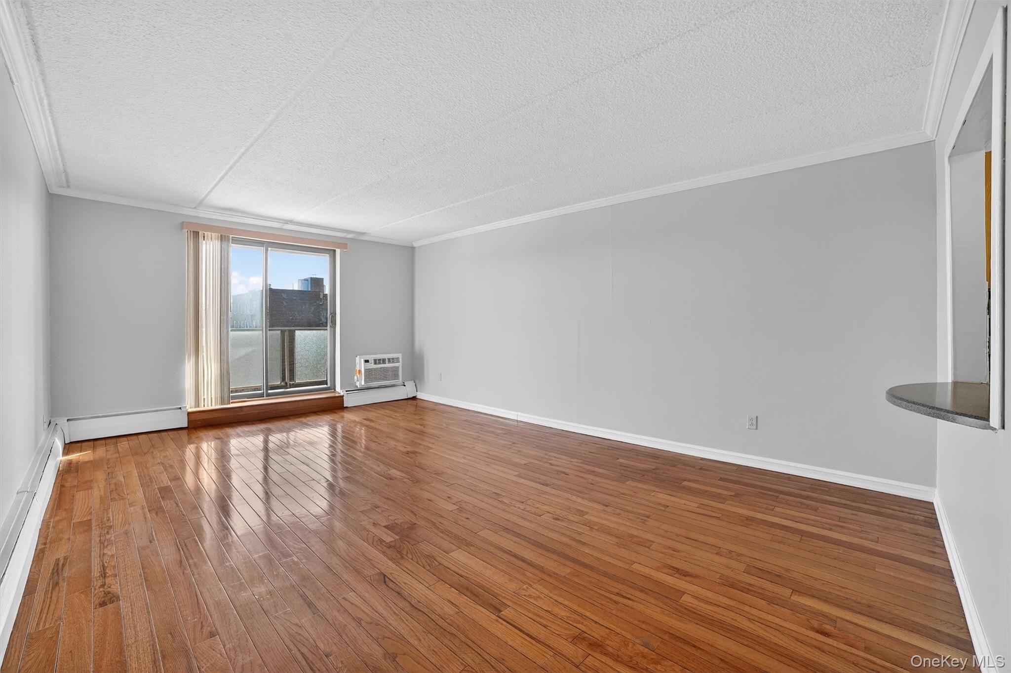 145 Valentine Lane 8E