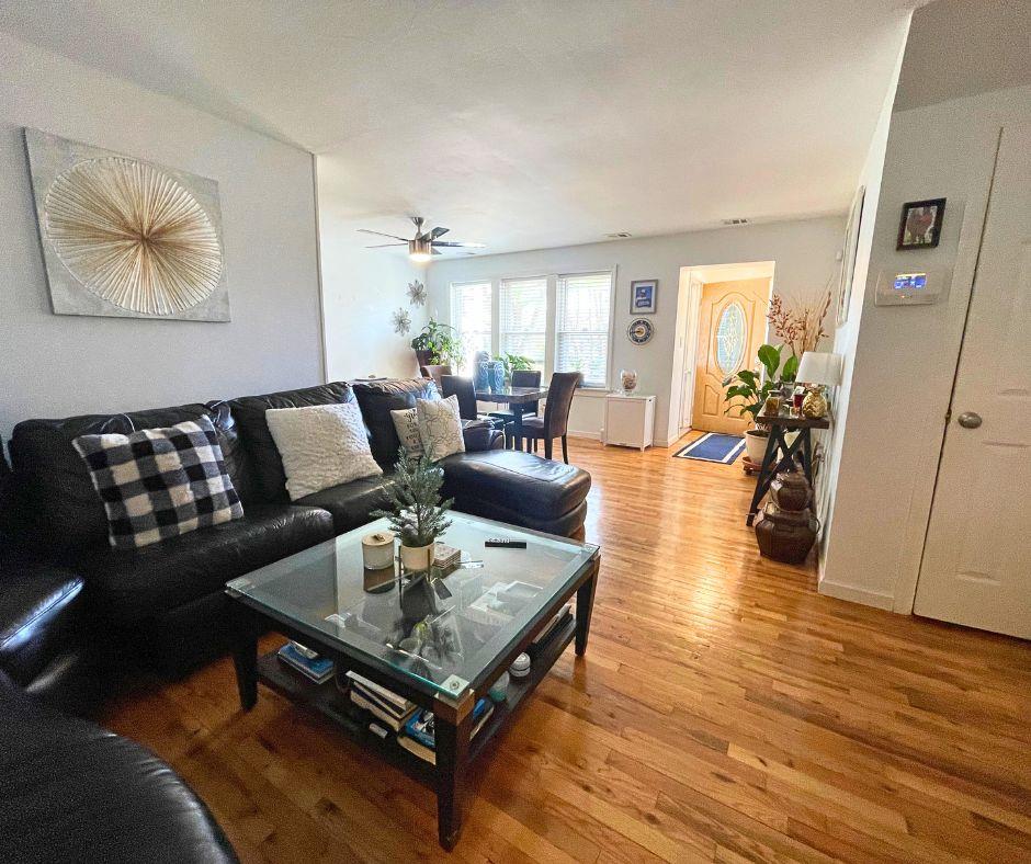 296 Artist Lake Drive, Middle Island, New York image 2
