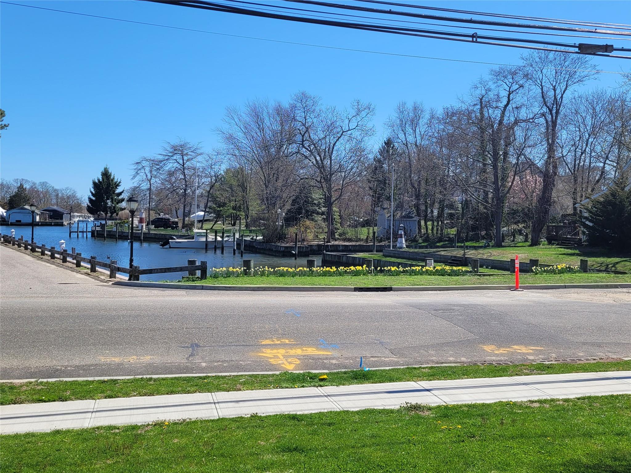 61 Madison Street, Blue Point, New York image 26