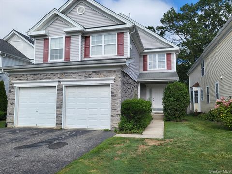 Photo of 48 Kate Circle, Middle Island, NY 11953 (MLS # 903576)