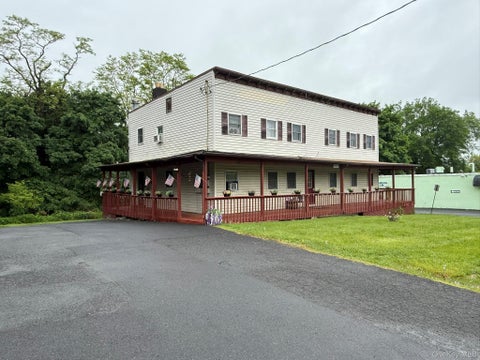 Apartment For Rent - 2415 State Route 32 #5<br/> New Windsor, NY 12553