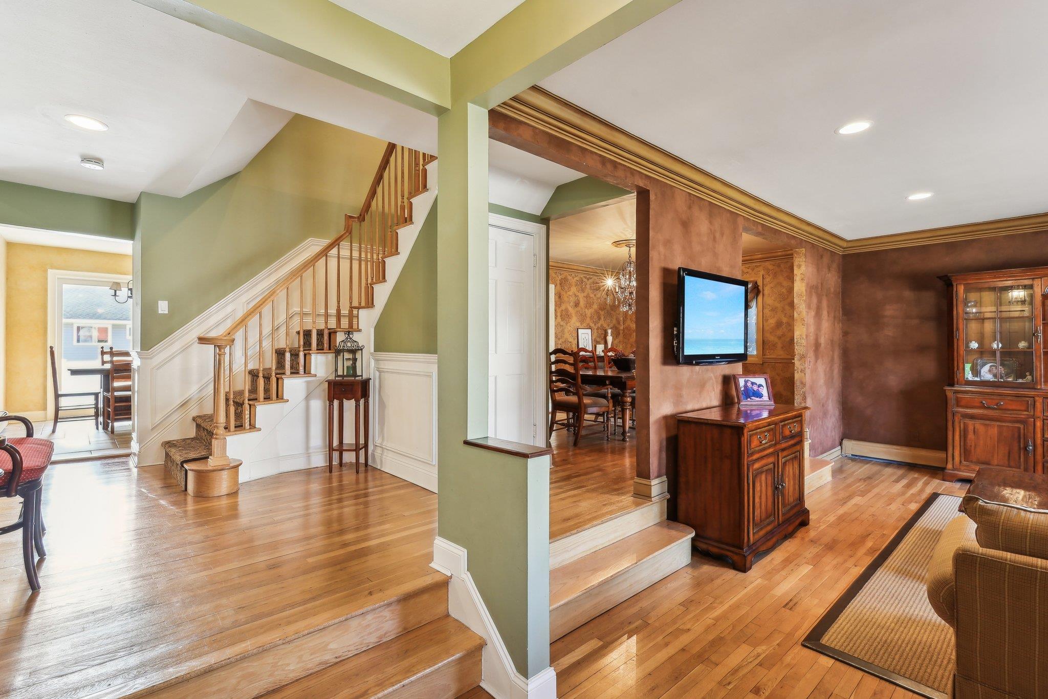 5 Pound Ridge Road, Plainview, New York image 3
