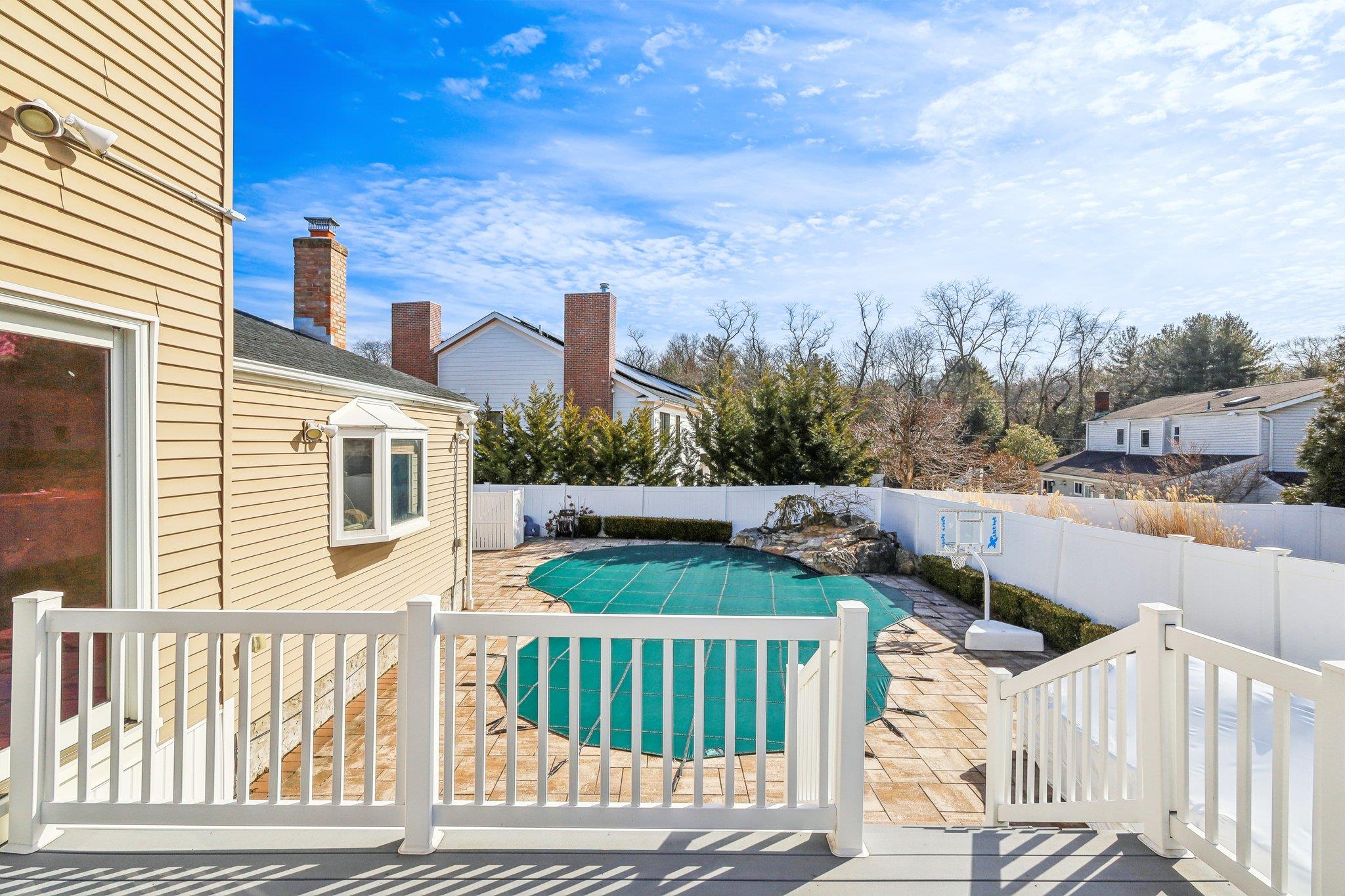 5 Pound Ridge Road, Plainview, New York image 31