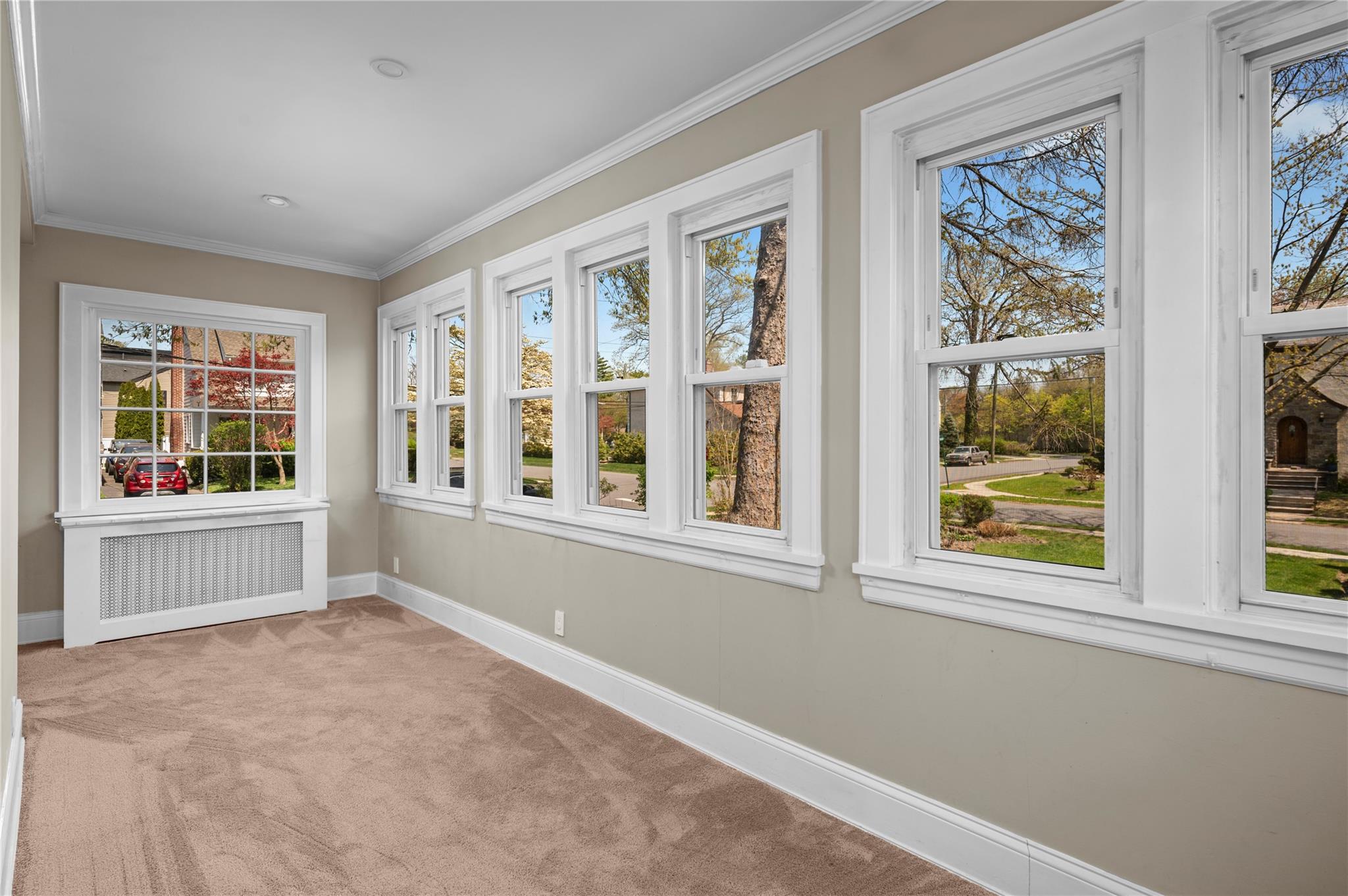 1075 Grant Avenue, Pelham, New York image 12
