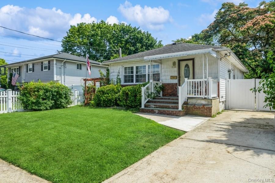 236 N Richmond Avenue