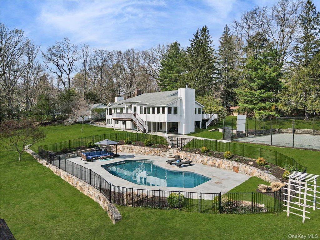 Photo of 20 Oscaleta Road, South Salem, NY 10590 (MLS # 970155)