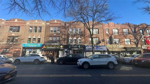 25-47 Steinway St Astoria NY 11103