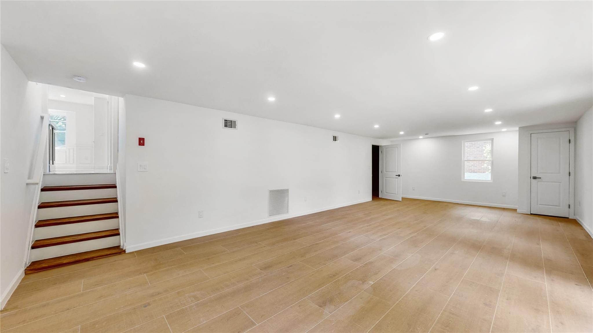 706 Longacre Avenue, Woodmere, New York image 18